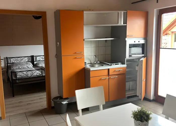 בית הארחה Zum Paradies 3*